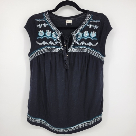 Holister black blouse with blue embroidery and rhinestones size s - Picture 7 of 14